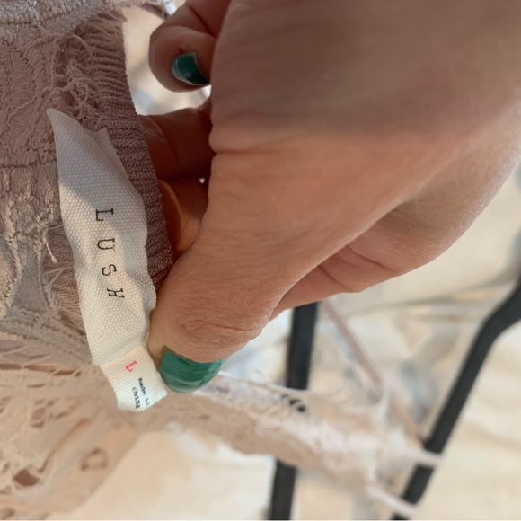 Lush maxi dress with lace top - Picture 4 of 4